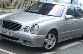 Mercedes-Benz, 2001